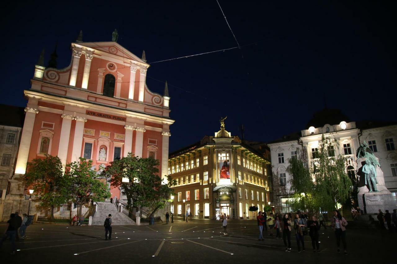 Apartment Central Station Between Dragon And Triple Bridges Laibach Exterior foto